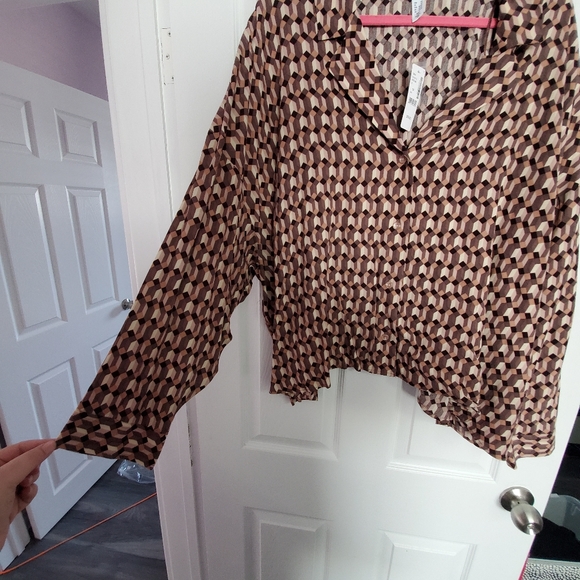 Buttoned dress blouse from Addition Elle, NWT - Picture 5 of 6